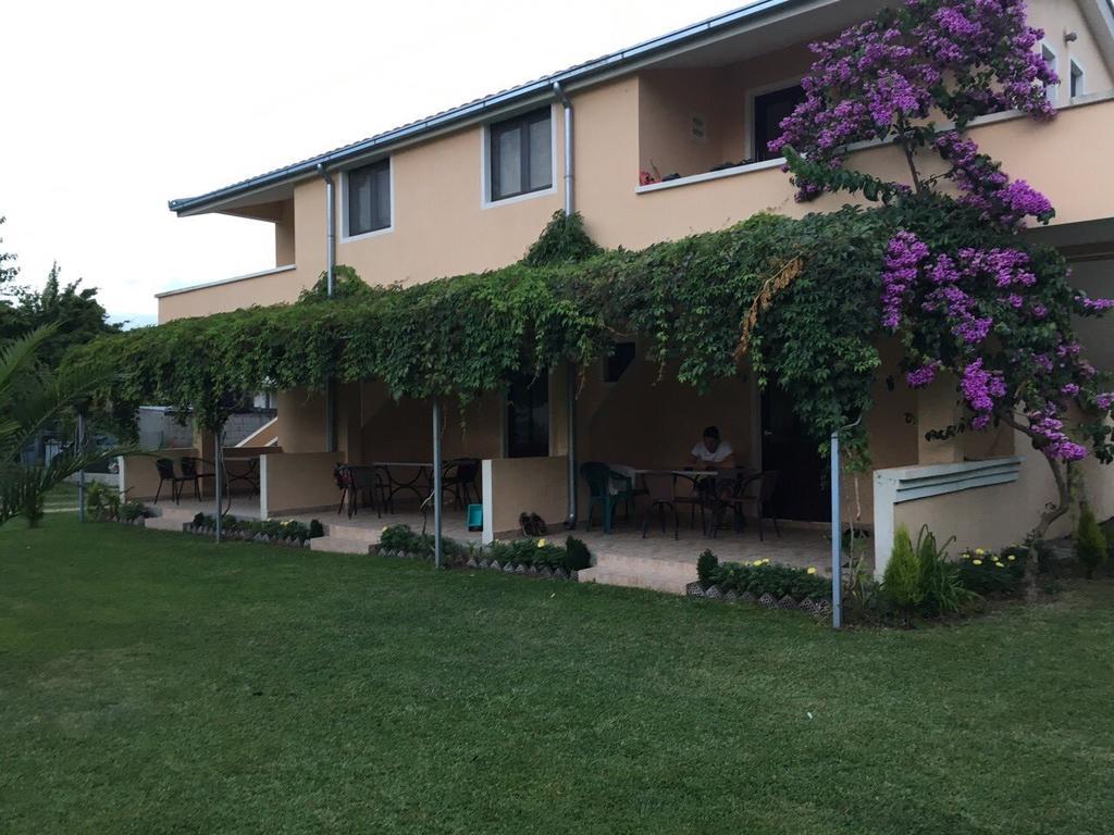 Niki Apartments Ulcinj Luaran gambar